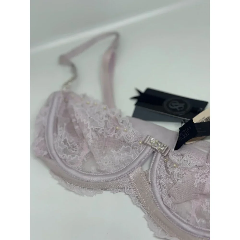 VTG Victoria's Secret Sheer Lace Bra Lavender Pearl Rhinestone‎ 32C Women